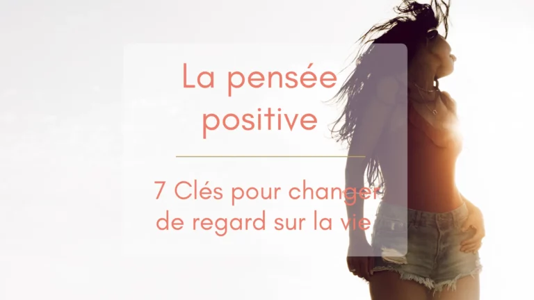 Une femme danse au soleil couchant, cheveux lâchers, elle sourit, pratique la pensée positive