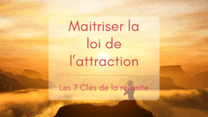Silhouette méditant en haut d'une montagne face à un paysage au soleil couchant avec des couleurs et une lumière à couper le souffle. Illustration de la loi de l'attraction.