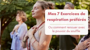 Plusieurs personnes debout en pleine nature, mains sur le plexus solaire, pratiques respiratoires bénéfiques.